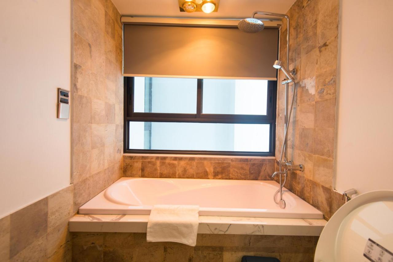 22Housing Hotel & Apartment 81 Linh Lang Hanoi Eksteriør bilde